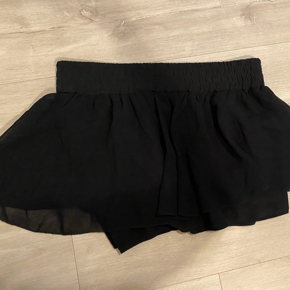 Wilfred free silk shorts - Picture 2 of 4